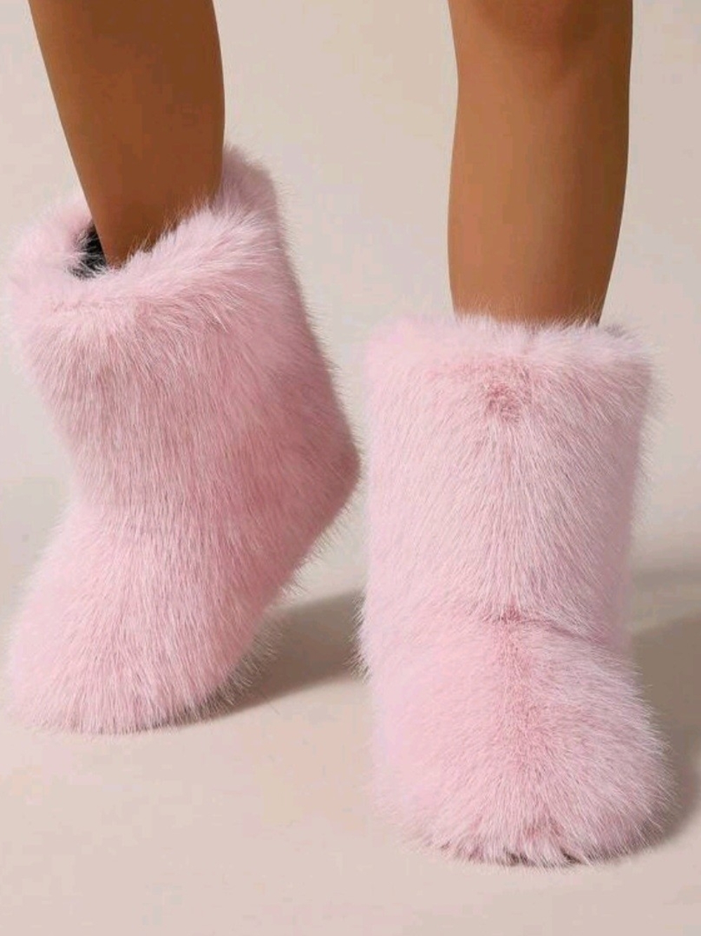 BRAND NEW W/O TAGS Pink Faux Fur Bootie Slippers - Women